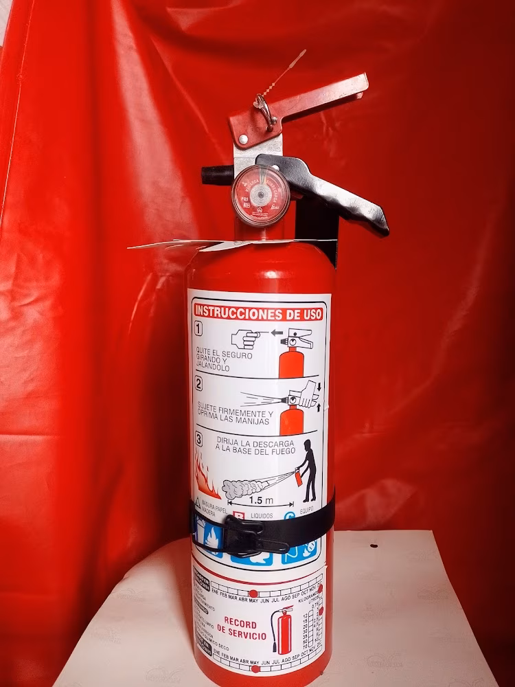 Equipo contra incendio disponible en la empresa — Central Mexicana de Extinguidores, Centro · CDMX